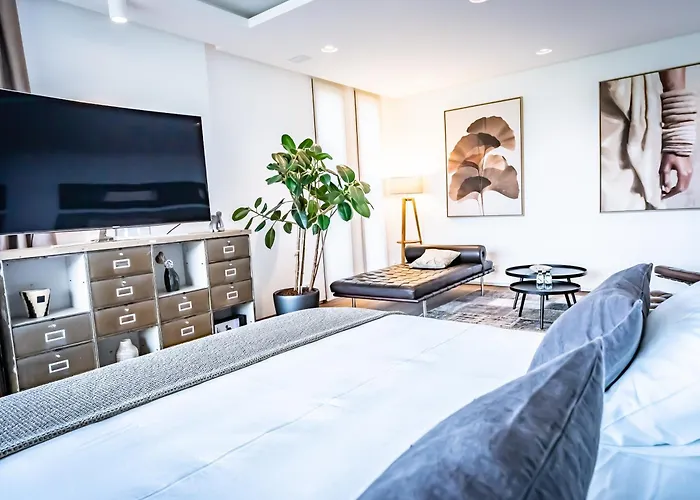 Azaitu Bed & Breakfast