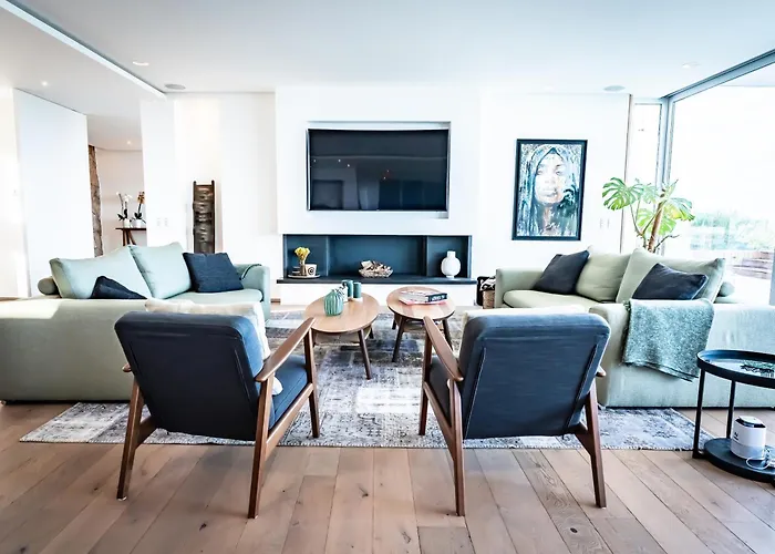 Azaitu Bed & Breakfast